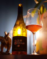 Albinois 2022 is a natural wine crafted by Les Pieds sur Terre (Valentin Morel), in the Jura region in France