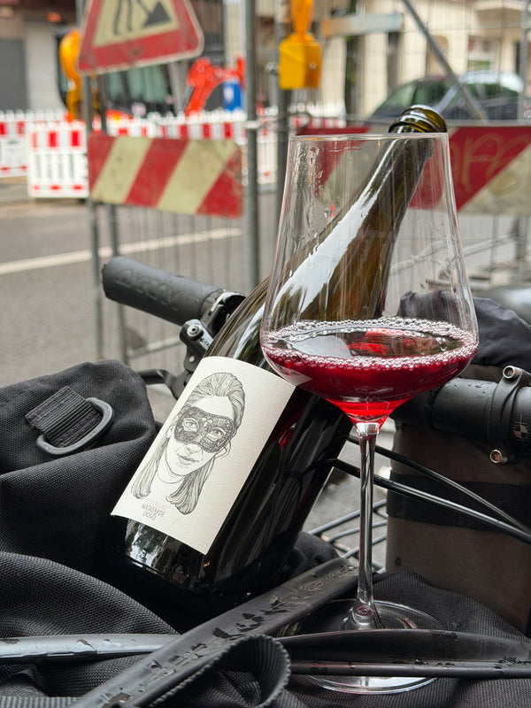 Gut oggau - maskerade rose