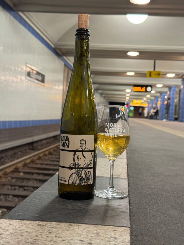 Riesling PurPur 2021 by Andi Mann is a vibrant and delicious natural wine