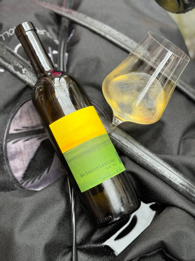 Welschriesling vom Opok 2021 by cult producer Sepp & Maria Muster is a natural wine made in Styria with Welschriesling grapes;